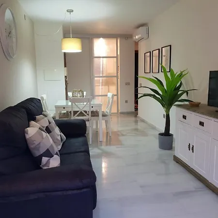 Elegance Apartment *